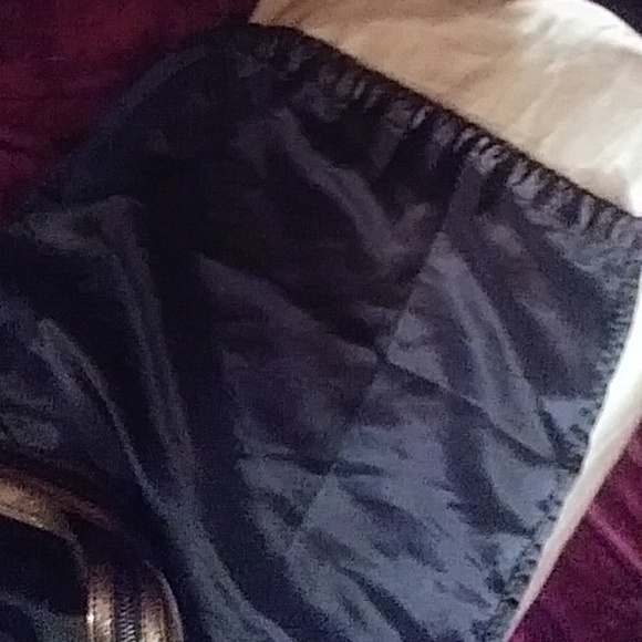 Nwt Betsy Johnson gorgeous copper purse - Picture 4 of 6